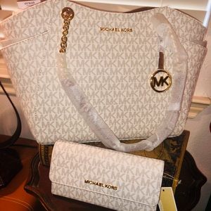 New with tags Michael Kors purse and wallet